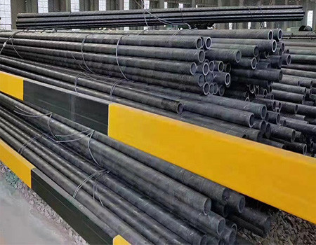 Ronda inconsútil laminada en caliente de la soldadura de Erw del carbono de la tubería de acero ASTM A53 Gr.B del negro Q235