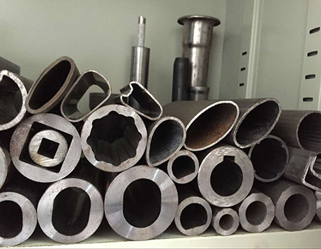 El óvalo de acero de carbono de ASTM formó la tubería de acero 1-1000m m el 1-12m